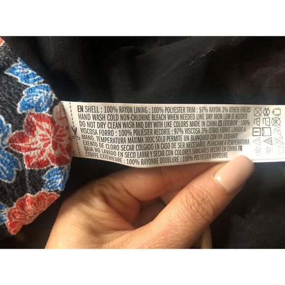 Forever 21 Strappy floral black tank top with fringe size M - Picture 5 of 7